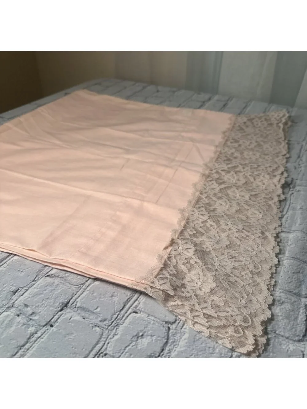 Set Of 2 Vintage Pastel Peach & Cream Lace Open Ended Pillow Case 43” Romantic